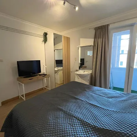 Stylish 3-bedroom With Panoramic Views Of The Pier And The Sea T214