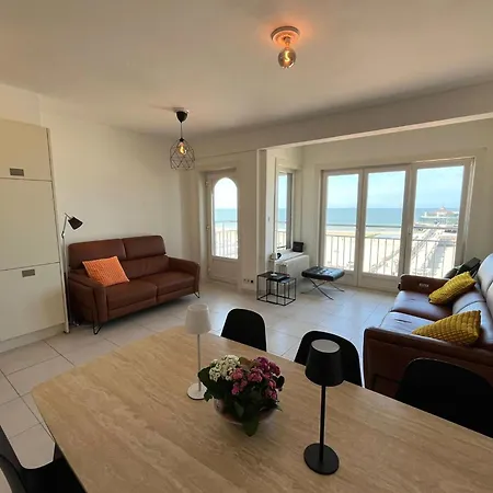 Stylish 3-bedroom With Panoramic Views Of The Pier And The Sea T214 * Blankenberge
